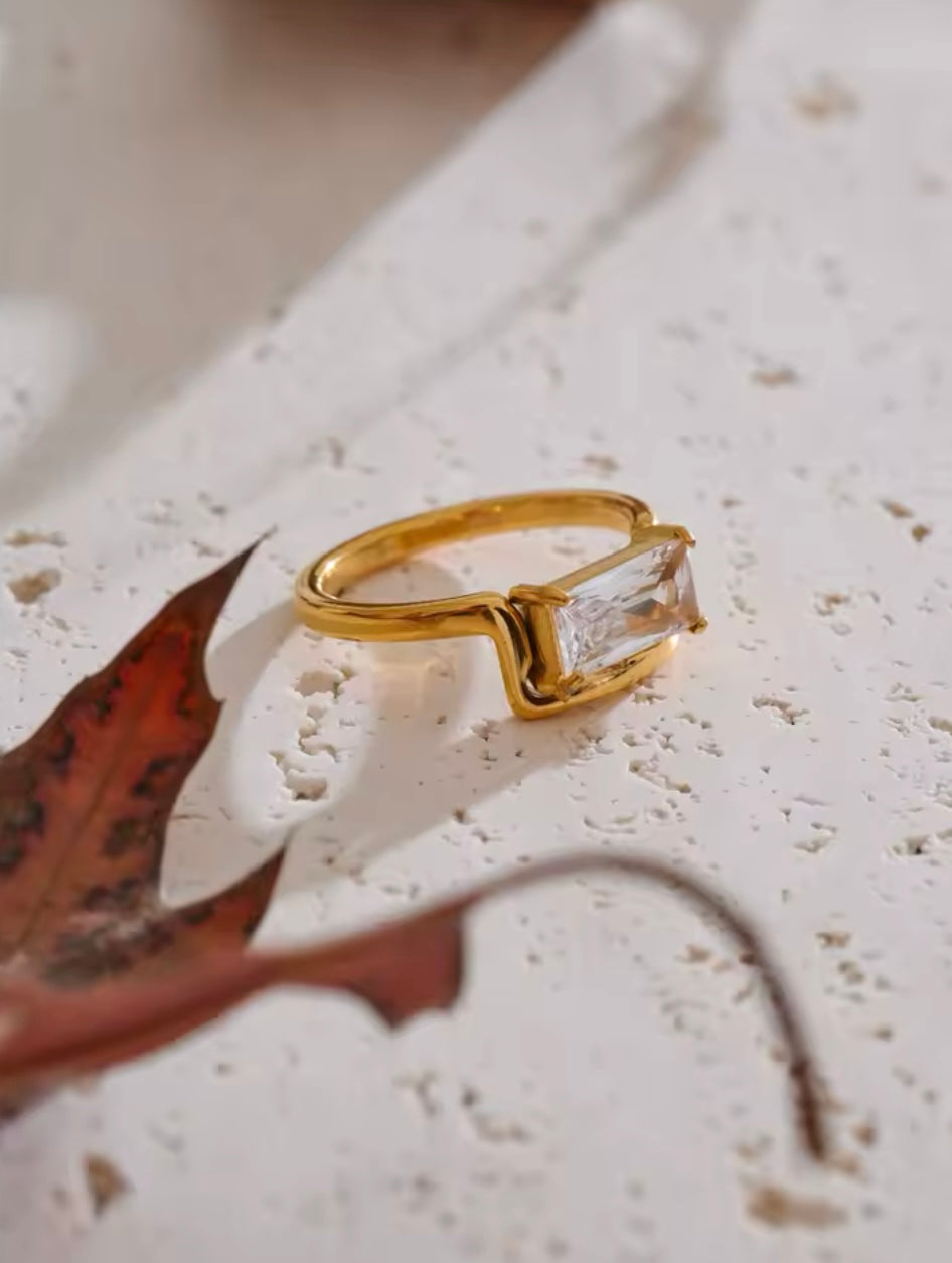 Viviana Ring